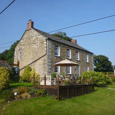 Tregolls Farm B&B Bed & Breakfast